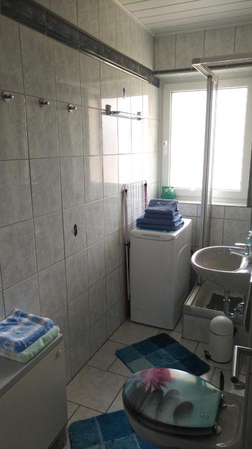 Haus Tertius - Strand- Und Hafennahe Ruhige Ferienwohnung Busum Luaran gambar