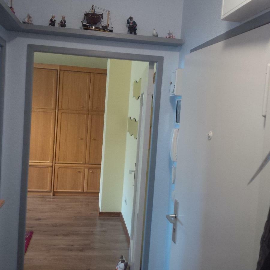 Haus Tertius - Strand- Und Hafennahe Ruhige Ferienwohnung Busum Luaran gambar