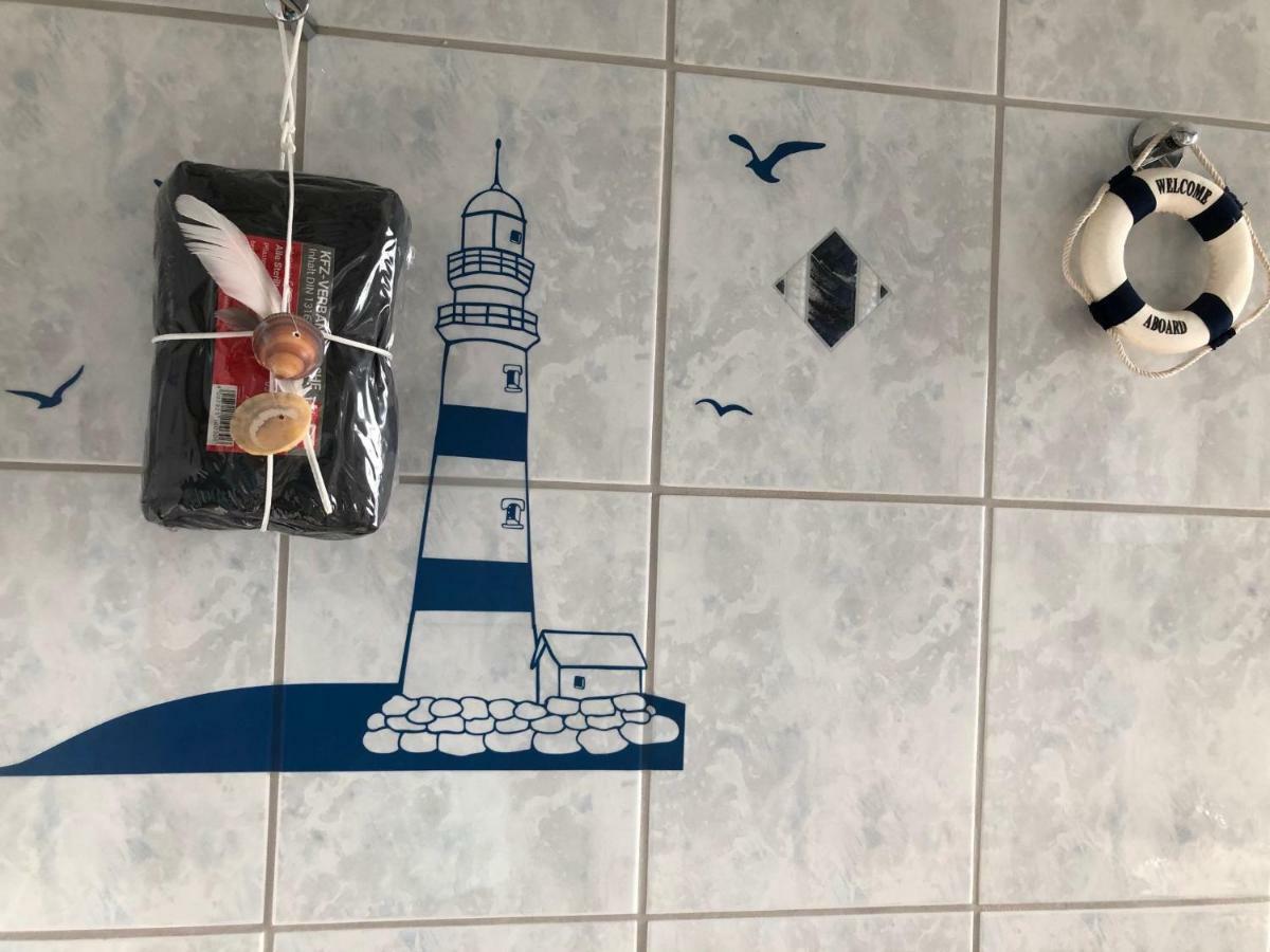 Haus Tertius - Strand- Und Hafennahe Ruhige Ferienwohnung Busum Luaran gambar